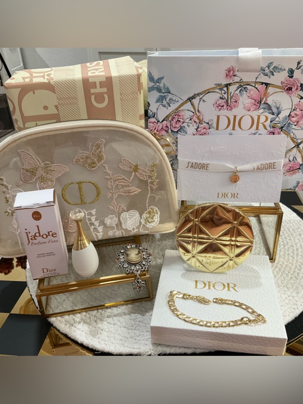 Dior Beauty Mirror, j’adore EDP, Makeup Pouch, Bracelet & more | Gift READY❣️❣️